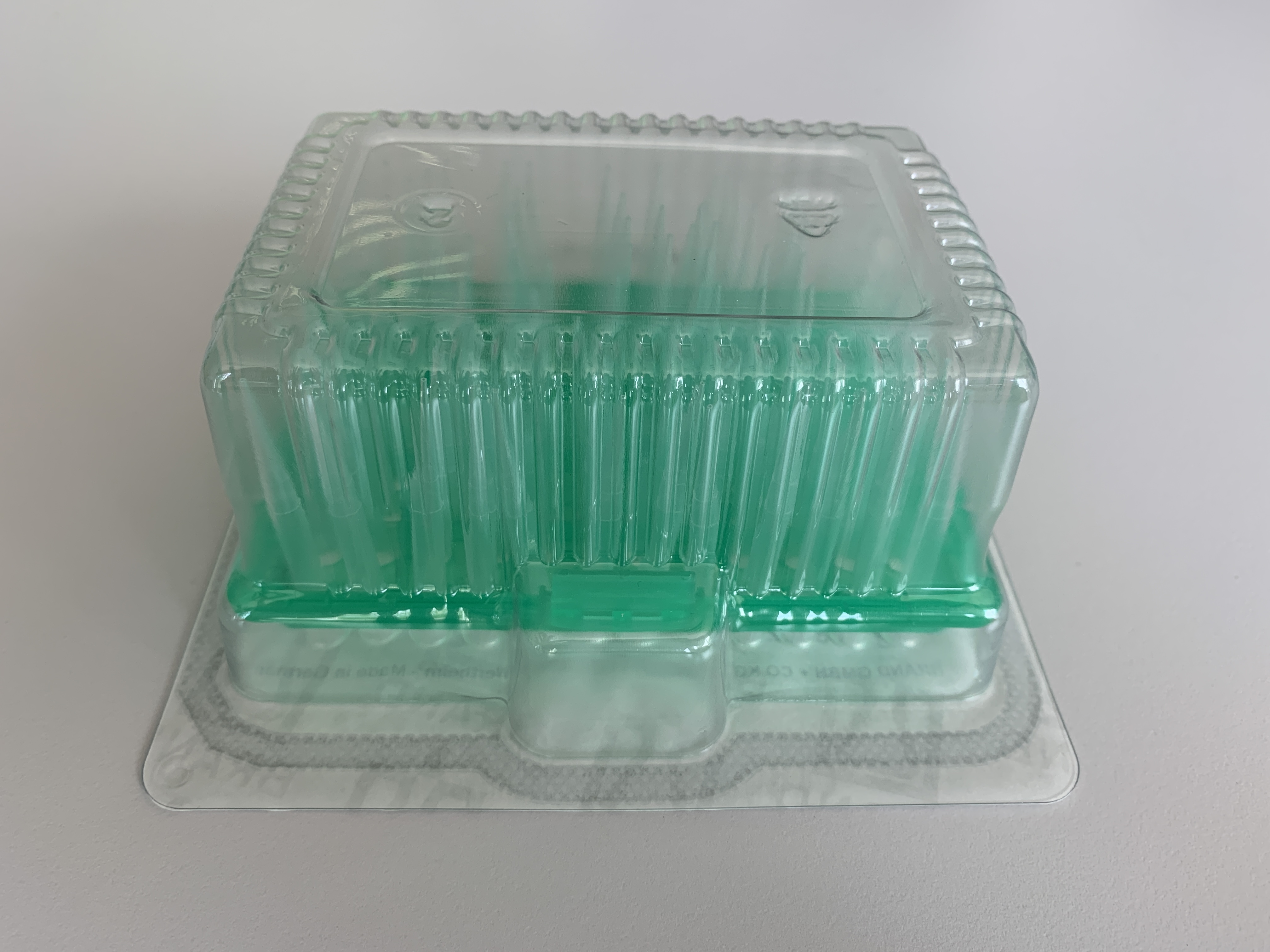 l010078154_pipettenspitzen1 PIPETTENSPITZEN 5-300 µl Tip-Rack, PP, PLASTIBRAND®